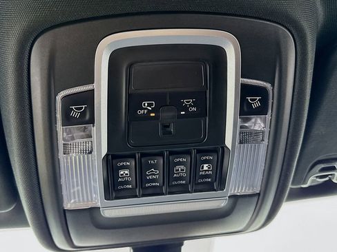 Used 2020 RAM 1500 Sport w/ Level 2 Equipment Goup w/2_L AWD/4WD image 15