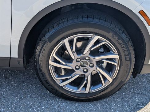 Used 2023 Lincoln Corsair FWD image 16