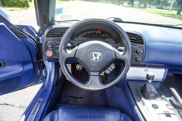 Used 2004 Honda S2000 image 36