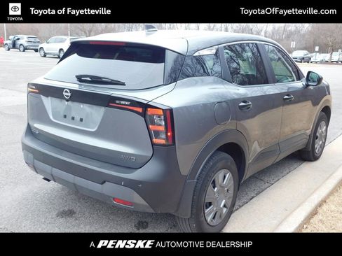 Used 2025 Nissan Kicks S image 10