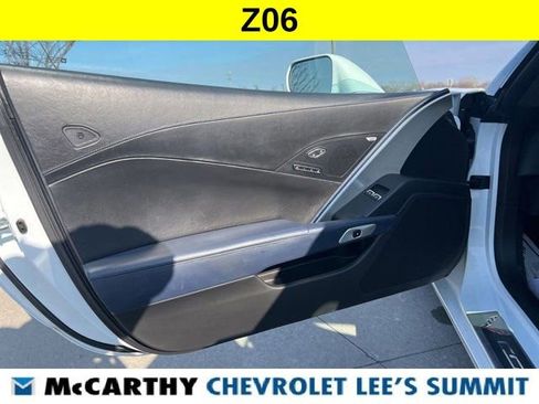 Used 2016 Chevrolet Corvette Z06 w/ 3LZ Preferred Equipment Group image 29