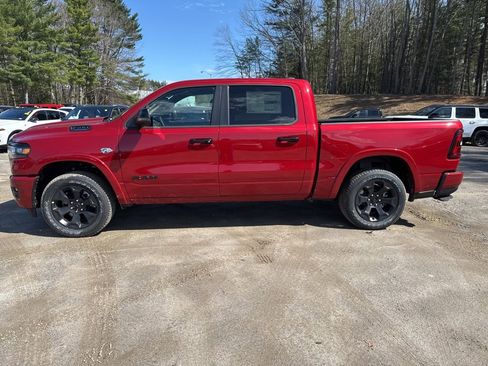 New 2026 RAM 1500 4x4 Crew Cab image 2