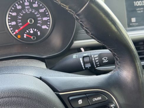Used 2018 Kia Optima S FWD image 18