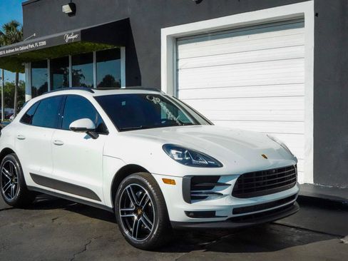 Used 2021 Porsche Macan AWD/4WD image 8