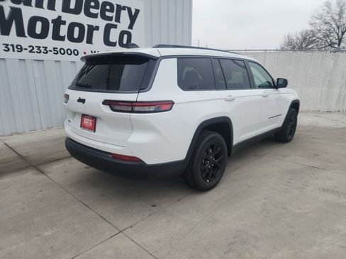 New 2026 Jeep Grand Cherokee L 4WD image 12