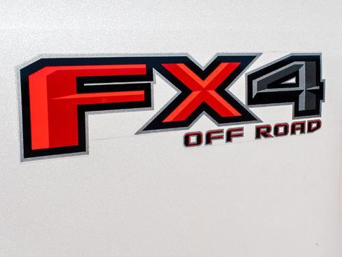 Certified 2017 Ford F250 Lariat w/ Chrome Package image 12