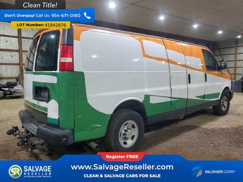 Used 2014 Chevrolet Express 3500 Extended image 4