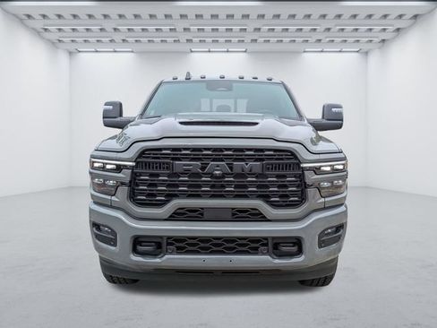 New 2026 RAM 2500 Limited AWD/4WD image 9