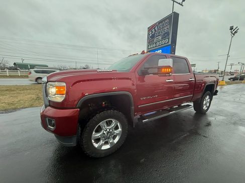 Used 2018 GMC Sierra 2500 Denali w/ Duramax Plus Package image 8