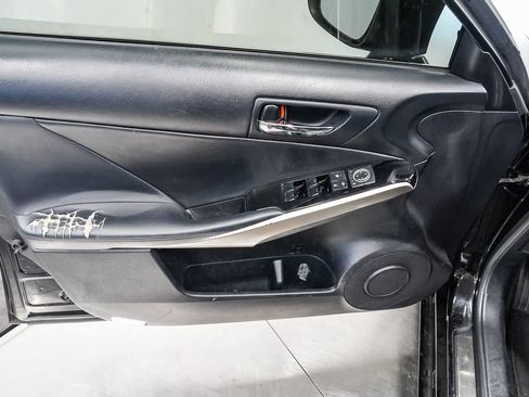 Used 2015 Lexus IS 250 RWD image 22