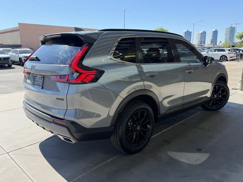 Used 2025 Honda CR-V Sport-L image 4