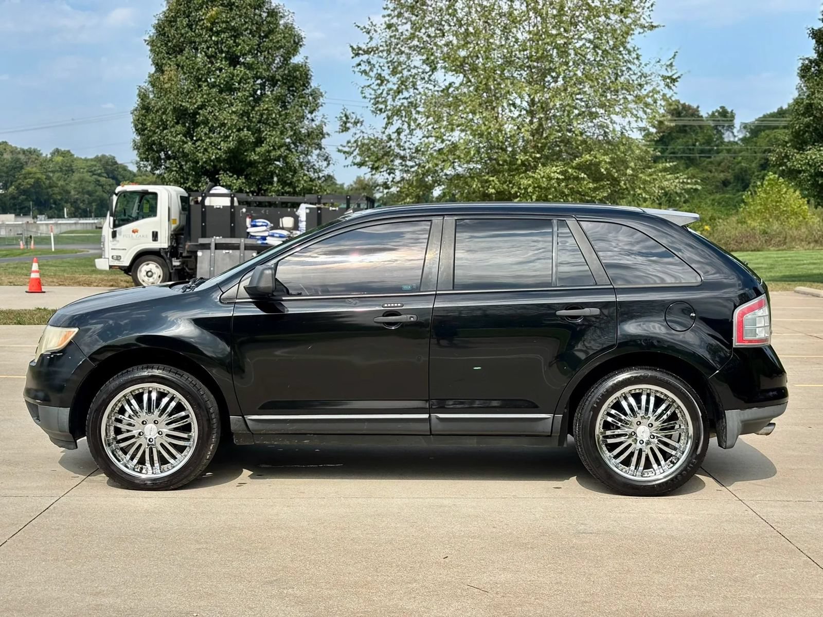 Used 2009 Ford Edge SE FWD image 10