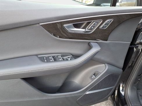 Used 2025 Audi Q7 3.0T Premium Plus image 7