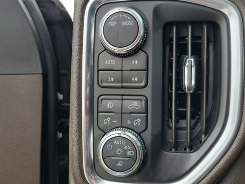 Used 2023 GMC Sierra 2500 Denali w/ Denali Ultimate Package AWD/4WD image 24
