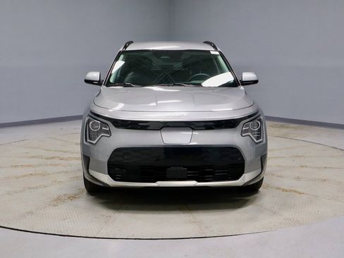 Used 2023 Kia Niro Wind w/ Wind Preserve Package image 6