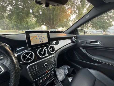 Used 2015 Mercedes-Benz CLA 250 image 22