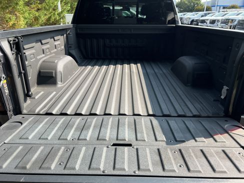 Used 2022 GMC Sierra 1500 Denali image 31