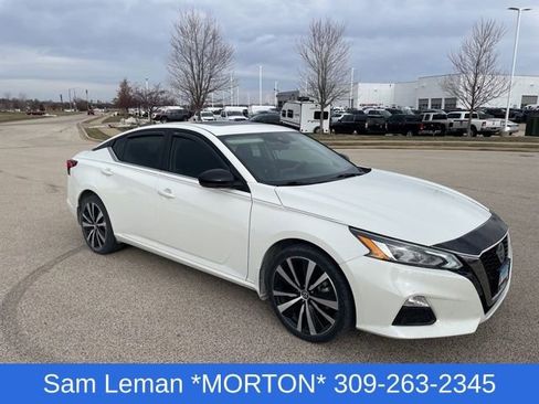 Used 2021 Nissan Altima 2.5 SR w/ SR Premium Package image 1