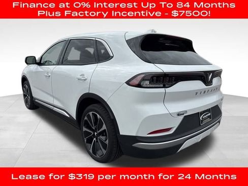 New 2025 VinFast VF 8 Plus image 5