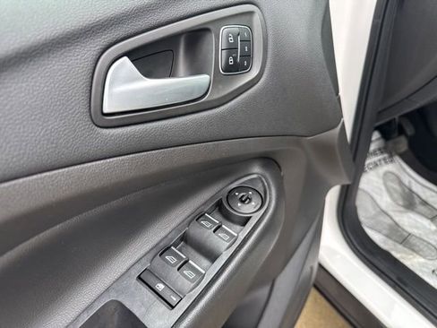 Used 2017 Ford Escape Titanium image 29