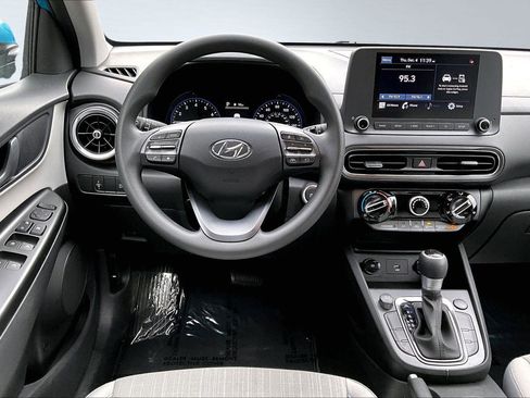 Used 2022 Hyundai Kona SEL image 5