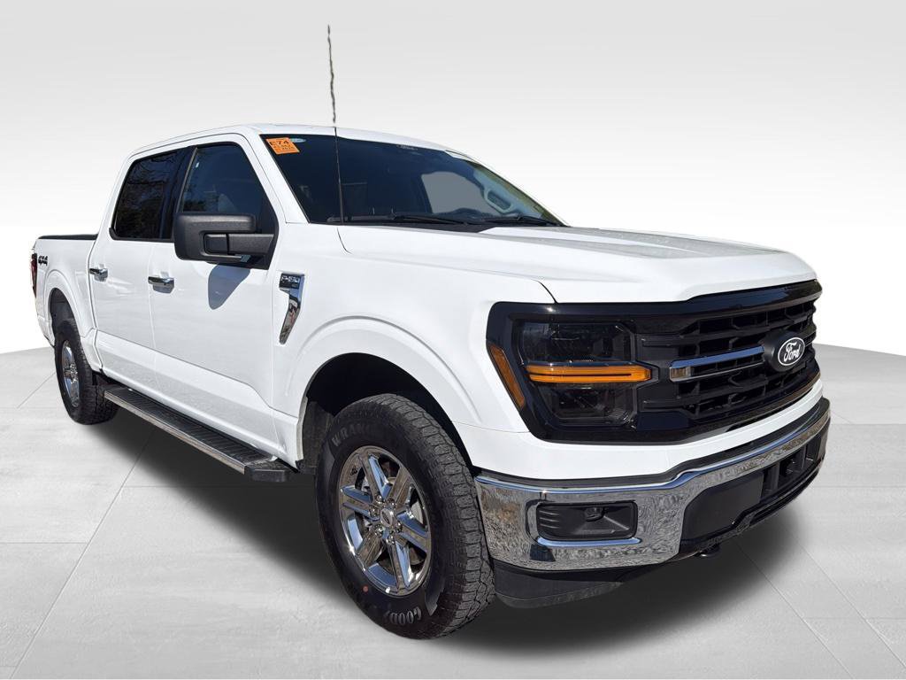 Used 2025 Ford F150 XLT w/ Equipment Group 301A Standard AWD/4WD image 17