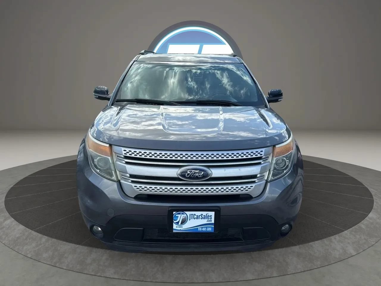 Used 2014 Ford Explorer XLT w/ Equipment Group 201A FWD image 19