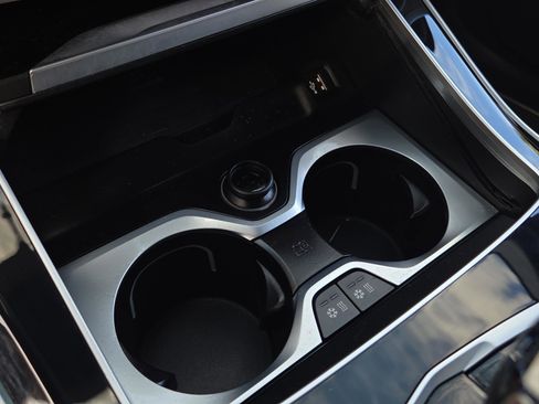 Certified 2022 BMW ALPINA XB7 AWD/4WD image 33