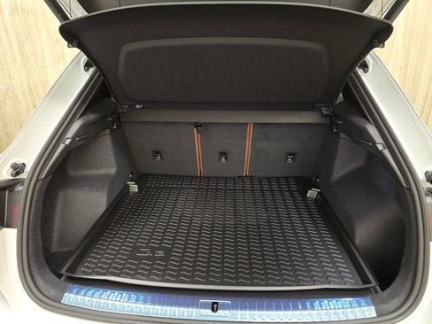Used 2025 Audi Q3 2.0T Premium w/ Convenience Plus Package AWD/4WD image 32
