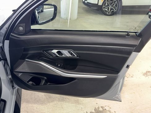 Used 2021 BMW M3 w/ Executive Package RWD image 9