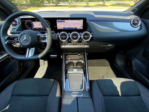 New 2026 Mercedes-Benz GLA 250 4MATIC image 5