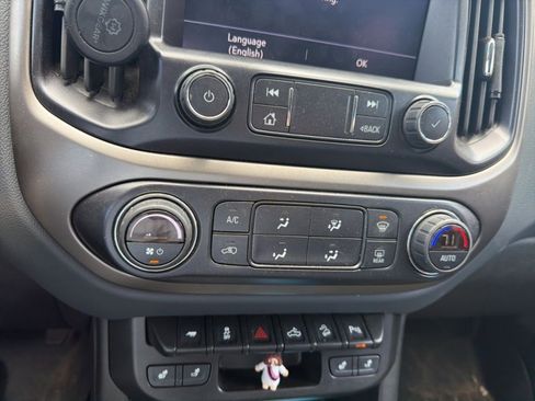 Used 2022 Chevrolet Colorado Z71 image 15