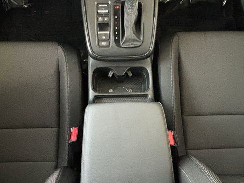 Used 2025 Honda CR-V LX image 17