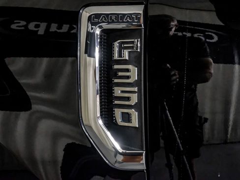 Used 2020 Ford F350 Lariat w/ Lariat Ultimate Package image 43