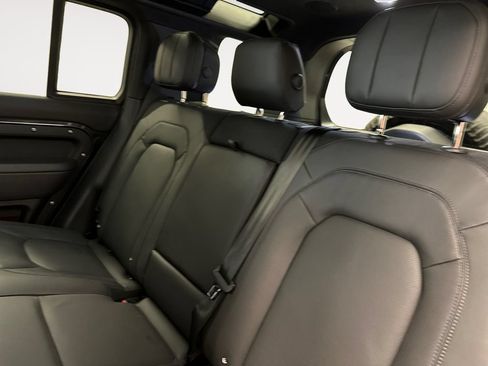 New 2026 Land Rover Defender 110 V8 AWD/4WD image 13