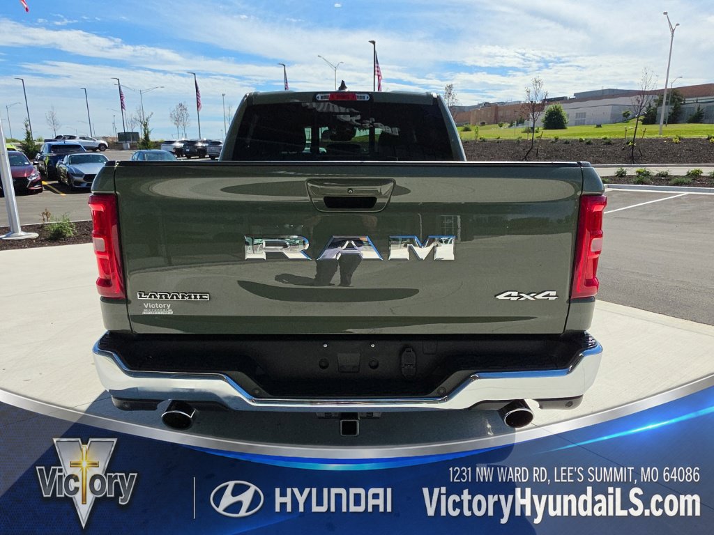 Used 2026 RAM 1500 Laramie AWD/4WD image 4