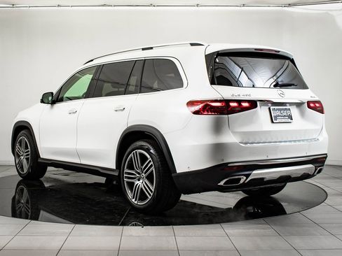 New 2026 Mercedes-Benz GLS 450 4MATIC image 6