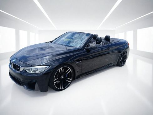 Used 2015 BMW M4 Convertible RWD image 2