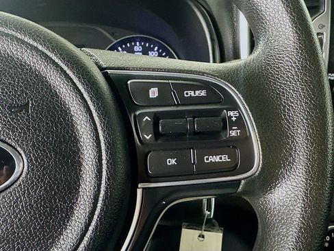Used 2019 Kia Sportage LX AWD/4WD image 9