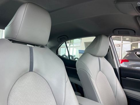 Used 2023 Toyota Camry XLE w/ Cold Weather Package image 13