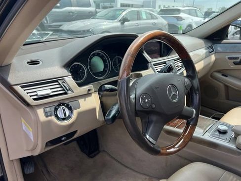 Used 2010 Mercedes-Benz E 350 4MATIC Sedan image 9