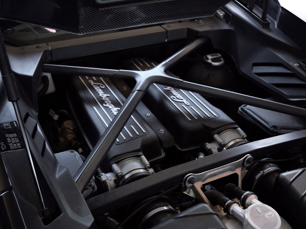Used 2023 Lamborghini Huracan Tecnica RWD image 20
