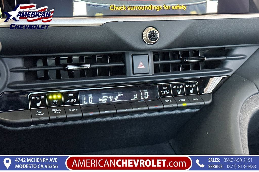 Used 2024 Toyota Crown AWD/4WD image 28