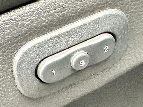 Used 2021 Jeep Grand Cherokee Limited w/ Trailer Tow Group IV AWD/4WD image 13