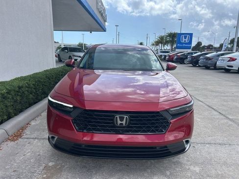 Used 2024 Honda Accord Touring image 2