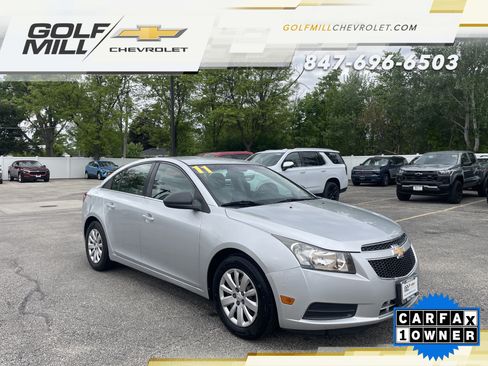 Used 2011 Chevrolet Cruze LS w/ Connectivity Package FWD image 5