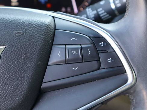 Used 2017 Cadillac XT5 Luxury w/ Driver Awareness Package FWD image 15