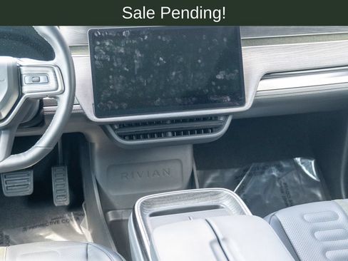 Used 2025 Rivian R1S Adventure AWD/4WD image 20