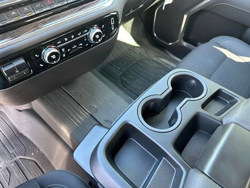 Used 2025 GMC Sierra 1500 Elevation RWD image 10