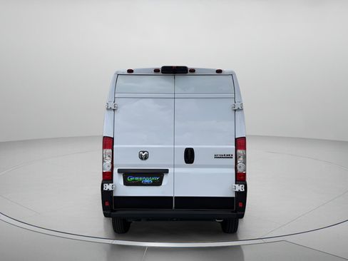 Used 2024 RAM ProMaster 2500 w/ Convenience Group FWD image 4